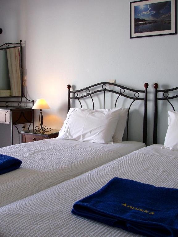 Anniska Hotell Kardhamili Rum bild